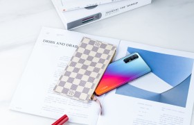 5G手机就要又厚又重？OPPO Reno3 Pro带你体验轻薄手感