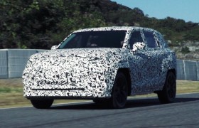 雷克萨斯全新电动SUV，搭配双电机系统