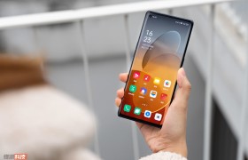 新的一年，OPPO Reno5 Pro+ 星钻工艺让你闪闪发光