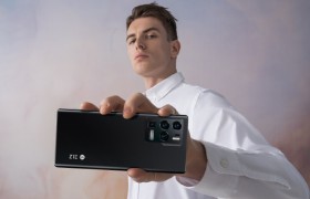 久等了！中兴Axon 30屏下前摄版或将在本月发布